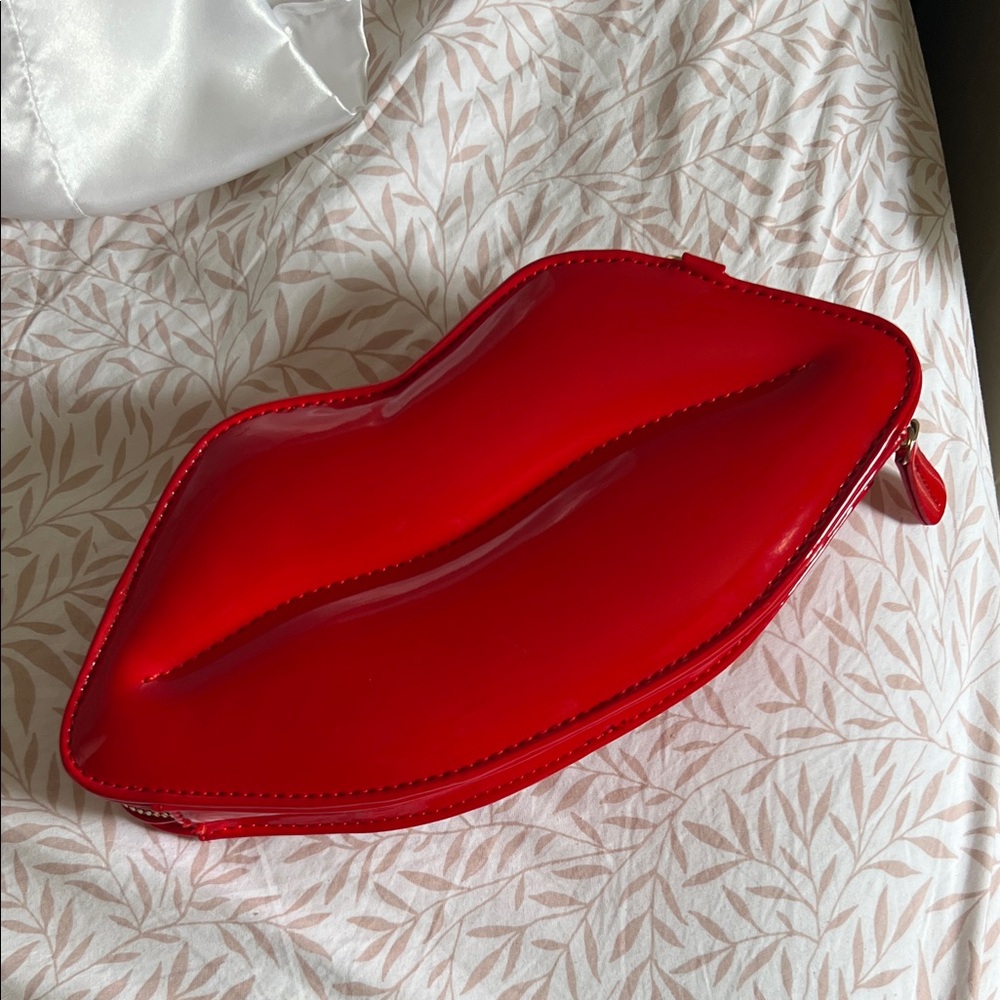 Red Lip-Shaped Women's Bag
